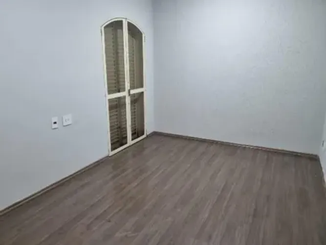 Casa 530,22m² e terreno de 236,25m² no Centro de Americana/SP