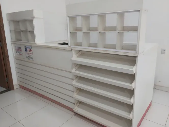 Balcão caixa MDF, aceito proposta e troca!!