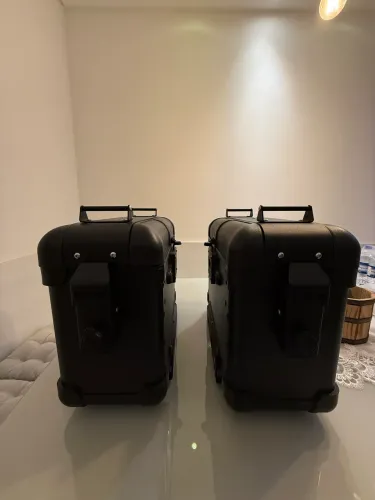 Kit Baús Laterais Chapam 26L com Suporte