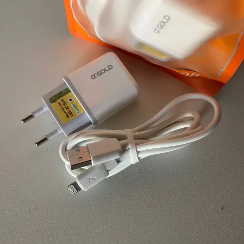 CARREGADOR DE IPHONE 15W GOLD