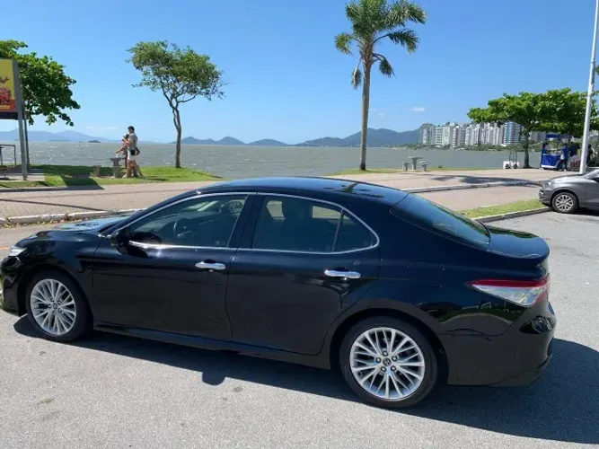 Toyota Camry XLE 3.5 24V Aut. 2018
