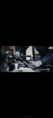 Vaga para mecânico e eletrista automotivo.