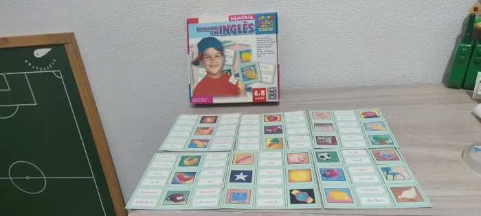 Antigo Jogo da Memória Brincando com Inglês - Grow - 1997 - sem uso