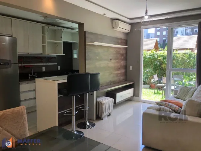 Apartamento com pátio 2 quartos (1 suites) churrasqueira e vaga. Infra completa