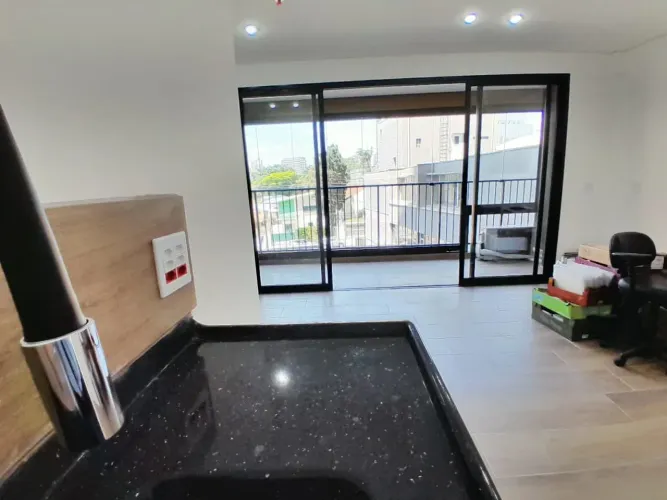 Sala comercial na Rua Engenheiro Bianor, 148 - 222 30 m²