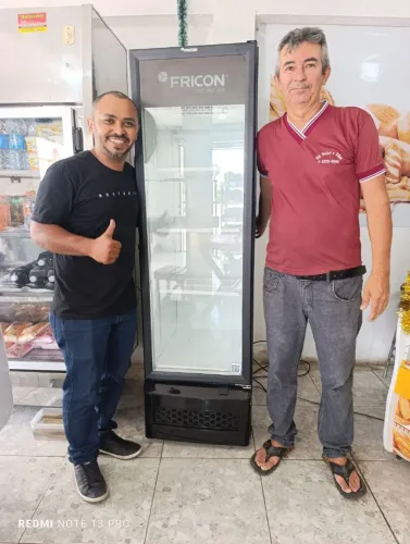REFRIGERADOR VERTICAL 284 LITROS BLACK FRICON