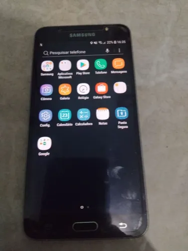 Celular j7