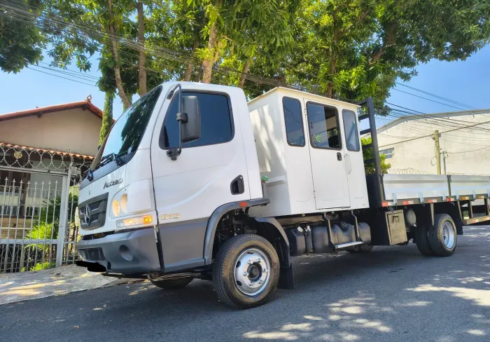 Acello 815