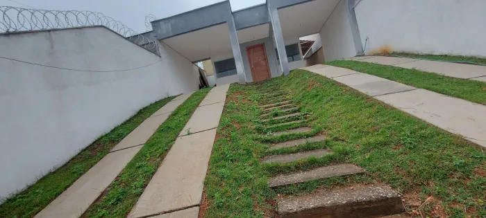 CASA NOVA 3 QUARTOS A 5 MINUTOS DA LAGOA CENTRAL, ESTUDO TROCAS