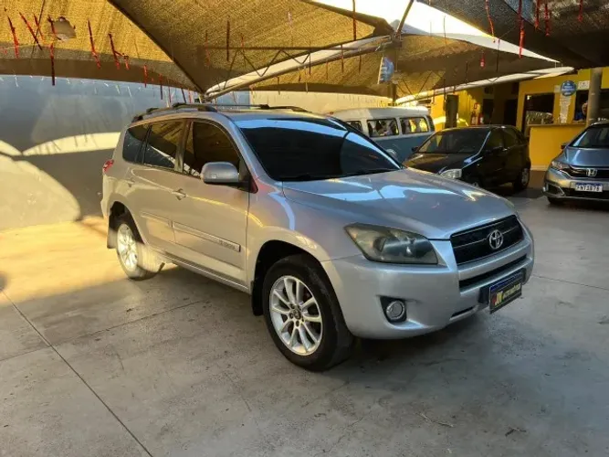 Toyota RAV4 2.4 4X4 16V 170cv Aut. 2011