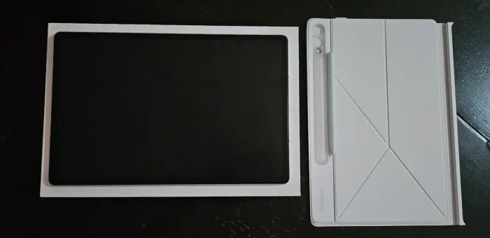 Samsung Galaxy Tab S9 FE+ (plus) com acessórios 
