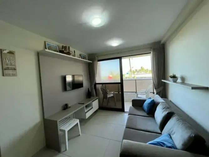Apartamento mobiliado beira mar de Intermares disponível para locação