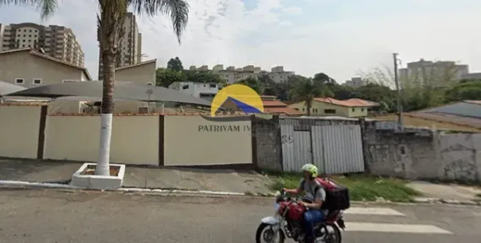 Imóvel para venda tem 320 metros quadrados em Vila Campo Grande - São Paulo - SP