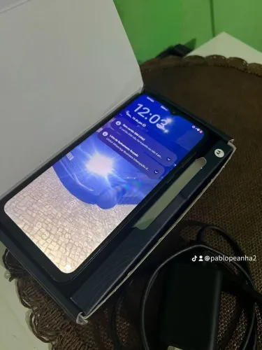 moto e 17  de procedência !