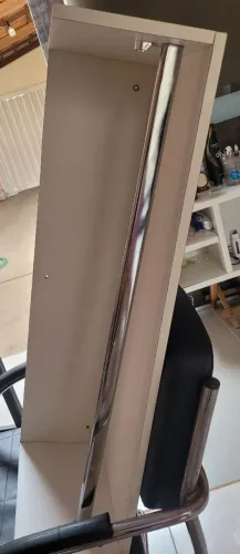 Prateleira arara em MDF com suporte cromado