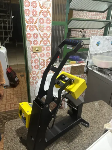 Prensa térmica para bonés