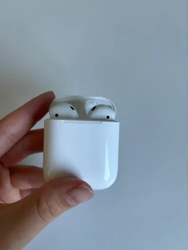 AirPods 2ª Geração Original Apple - Perfeito Estado + Caixa de Recarga