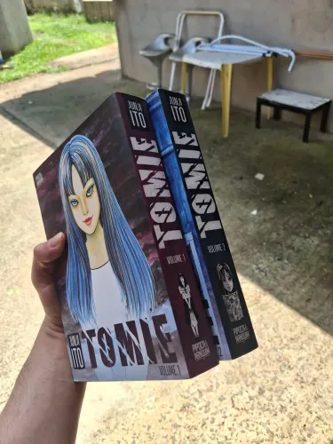 Kit Tommie vol. 1 e 2 - Junji Ito - Pipoca e Manquim EM PERFEITO ESTADO