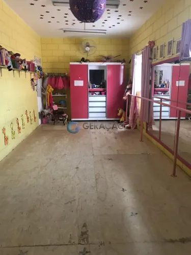 Comercial Prédio em São José dos Campos