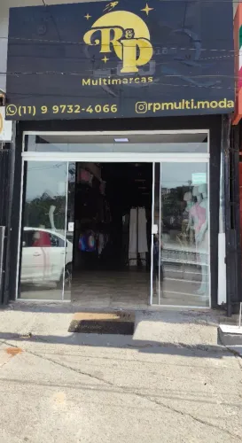 Passo ponto loja masculina/feminina ou vendo todo estoque e moveis