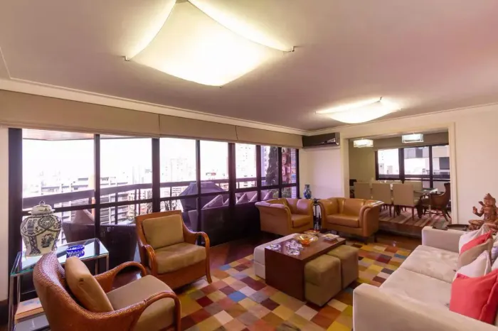 Apartamento para venda em Vila Andrade com 2 quartos, sendo 2 suítes, 304m²