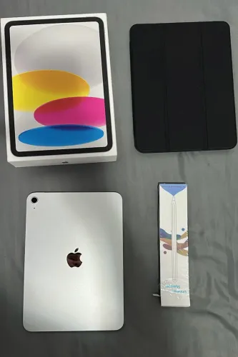Vendo Ipad 11 Apple 128GB cor Silver (Prata) na caixa