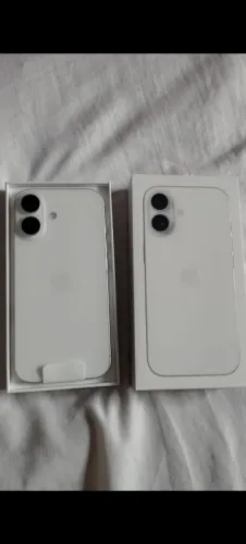 Vendo iPhone 17 novo na caixa com NF + película de vidro 5d original + capinha de vidro or