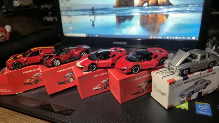 Ferraris Burago 1/64