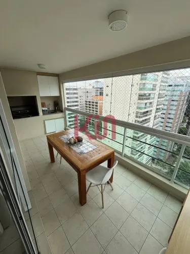 Venda de Apartamento na Vila Olímpia, São Paulo-SP: 3 Quartos, 2 Banheiros, 2 Vagas e 112m