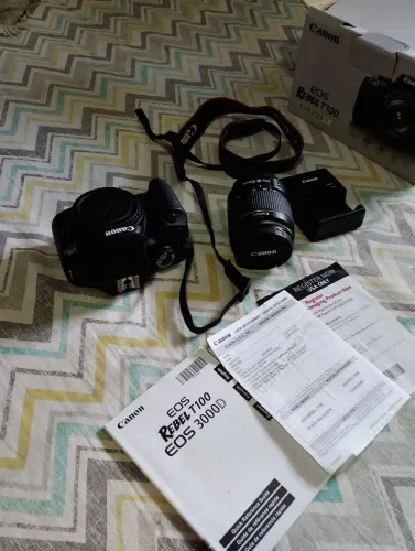 CAMERA CANON SEMI NOVA EOS REBEL T100