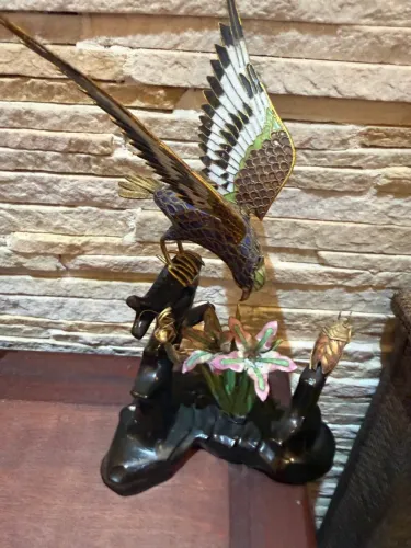 Escultura Oriental Vintage em Cloisonné - Pássaro com Flor