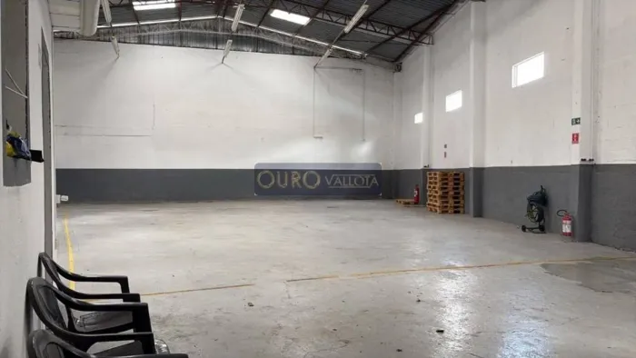 Galpão para alugar, 300 m² na Vila Alpina - São Paulo/SP