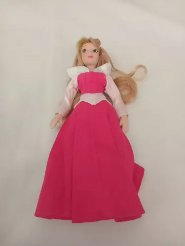 Boneca Aurora Disney em porcelana
