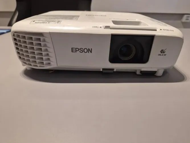 Projetor 3400 Lumens Xga/hdmi/usb Powerlite E20 Epson