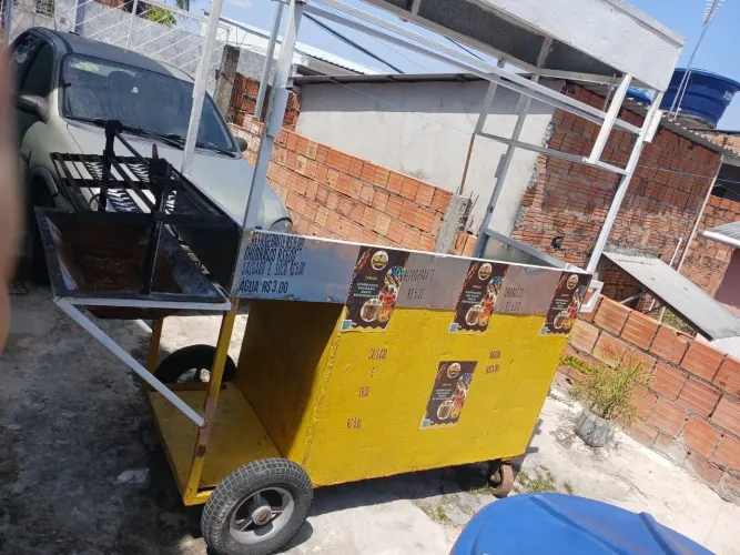 Carro de venda de churrasco