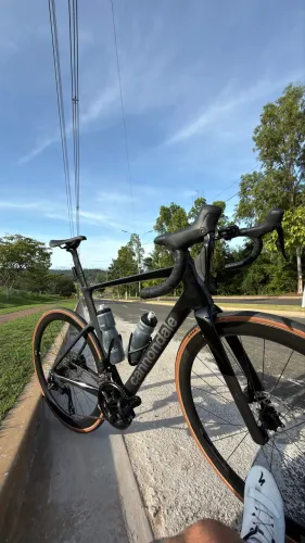 Cannondale Supersix Hi-Mod 105 Di2 