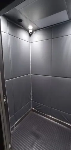 Freelancer CAPOTEIRO CAPA DE ELEVADOR PROFISSIONAL