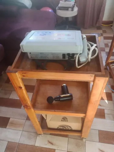 Vendo carrinhos utilitários ideal para salão de beleza ou estética 