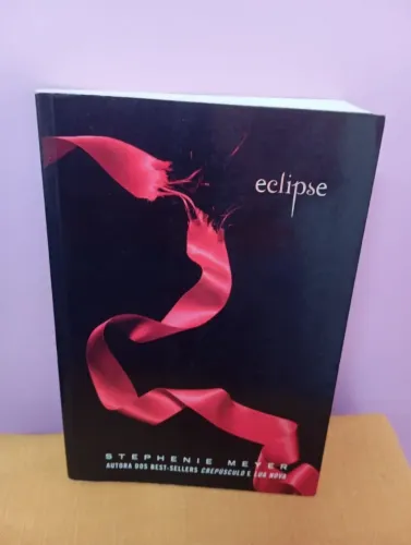 LICRO ECLIPSE - STEPHENIE MEYER
