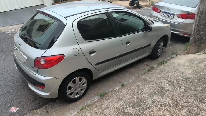 Peugeot 207 X-line 1.4 Flex 8V 5P 2010