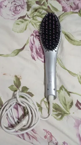 Escova alisadora cadence magic liss