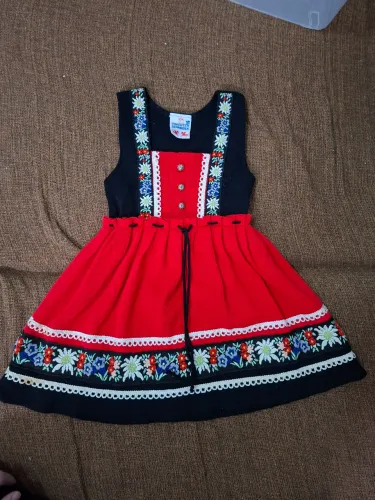 Vestido Alemão Infantil. Marca Trachten Schmider.