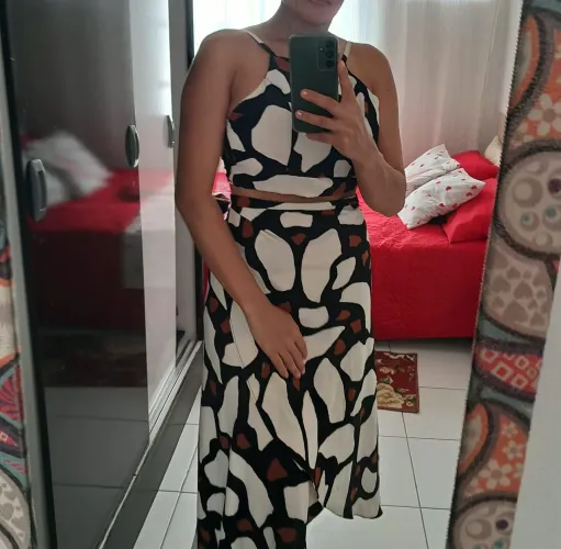 Conjunto seminovo saia envelope imperdível tamanho G