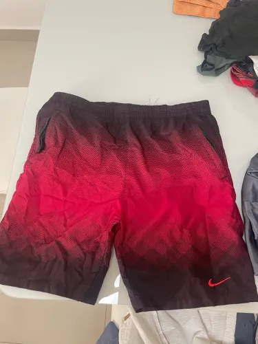 Short Nike Vermelho 3 bolsos Tamanho M