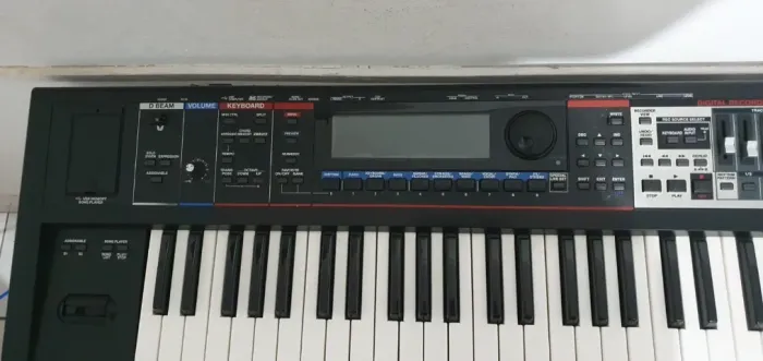 teclado roland juno g