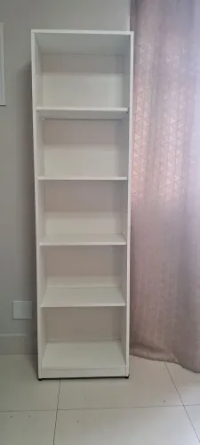 Estante de livros/ Livreiro.