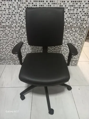 Cadeira de escritório back system e relax conjugado 