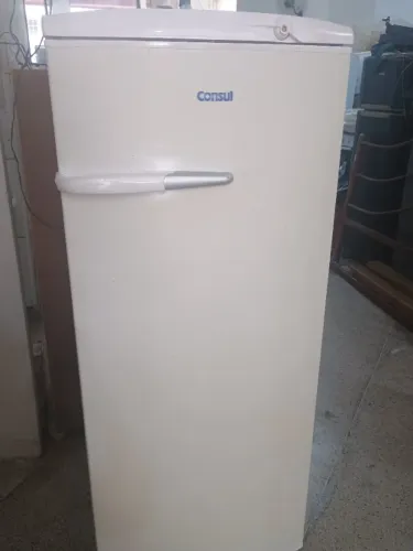 Geladeira ótima com garantia