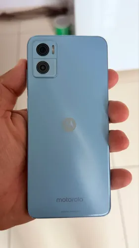 Moto E22
