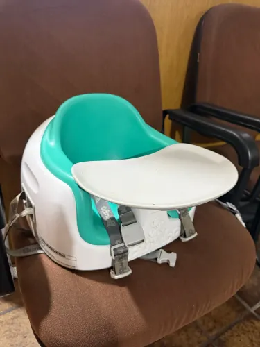 Bumbo Assento Infantil 3 em 1. Refeições